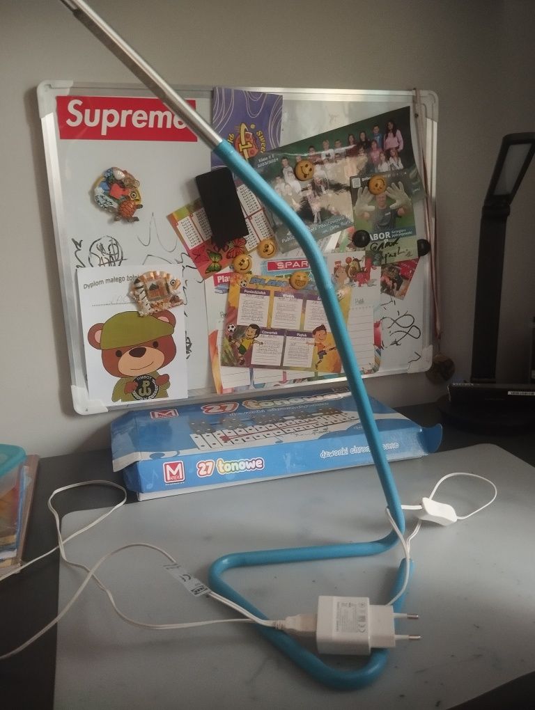 Lampka biurkowa LED