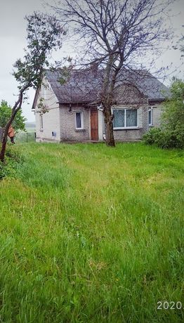 Продаю будинок в біля Львова