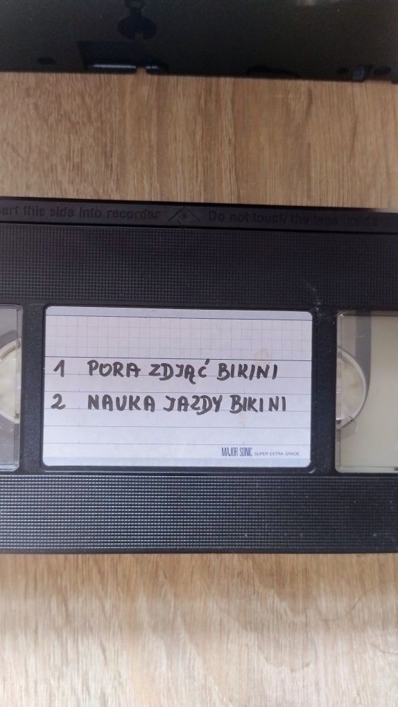 Kasety VHS, bazarówki