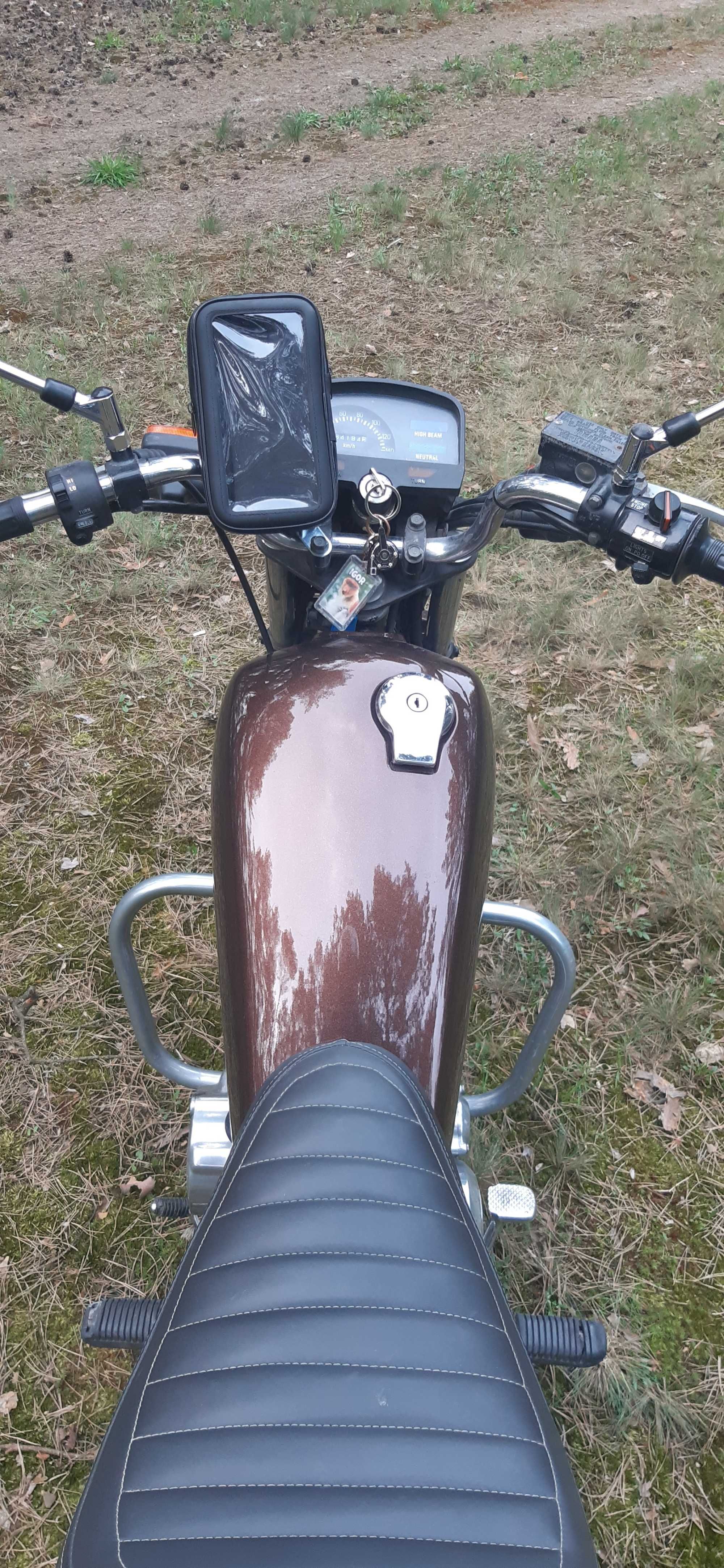 Motocykl Yamaha SR 125