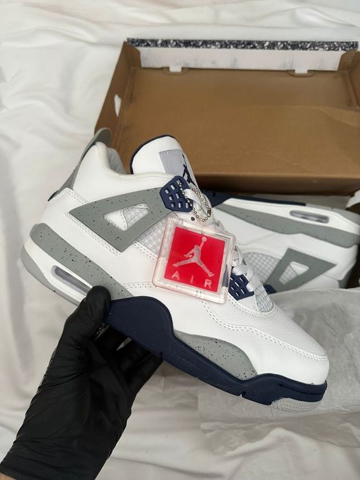 Jordan 4 Midnight Navy 41 e 43