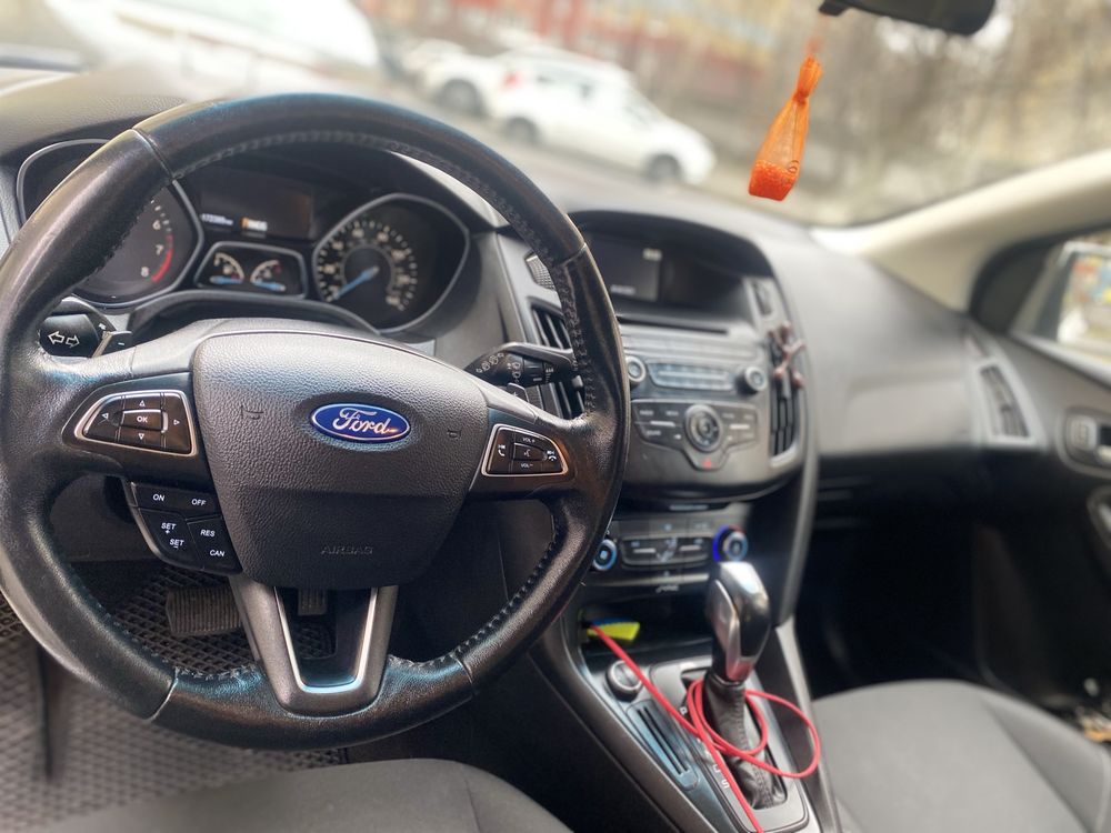 Продам своє авто Ford Focus 2015