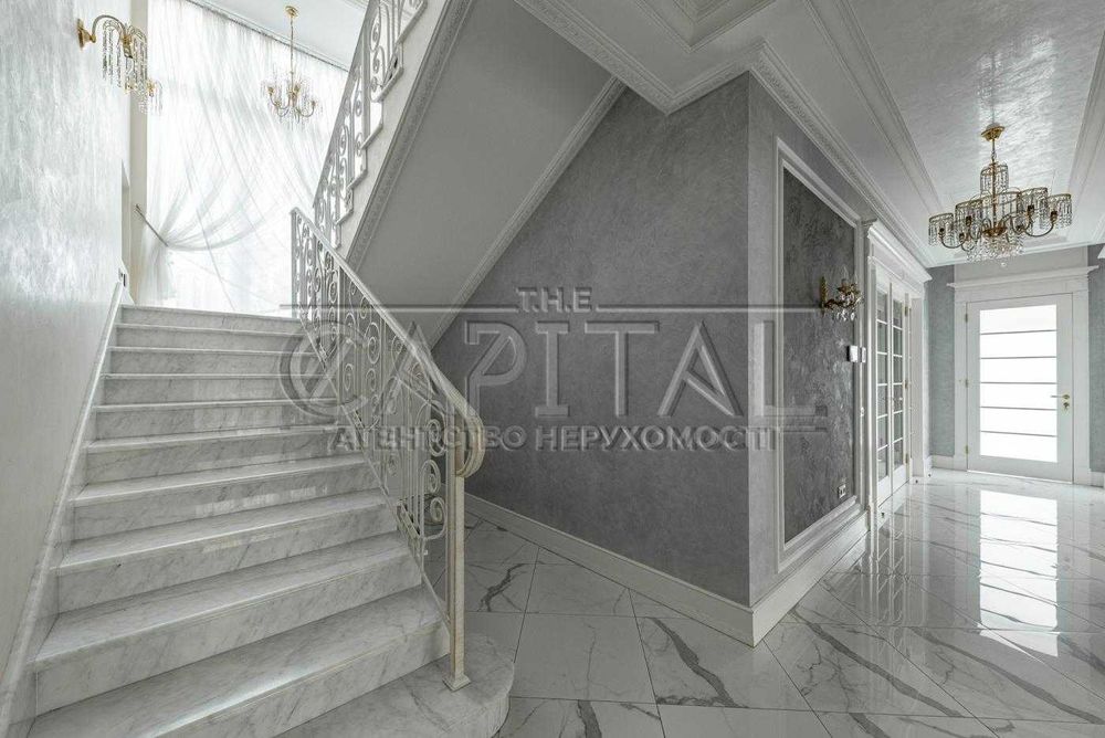 Елітний будинок 495 м² у Голосіївському р-ні, метро Васильківська