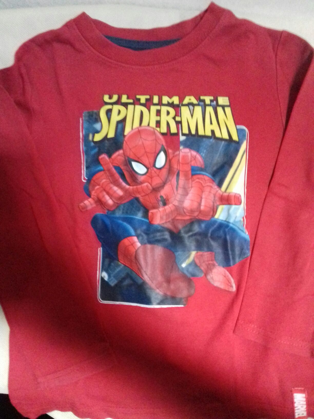 Conjunto boné+camisola Spider-man 5/6 anos