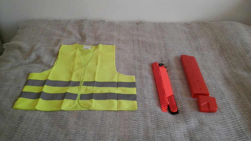 trójkąt ostrzegawczy odblaskowy bezpieczenstwo