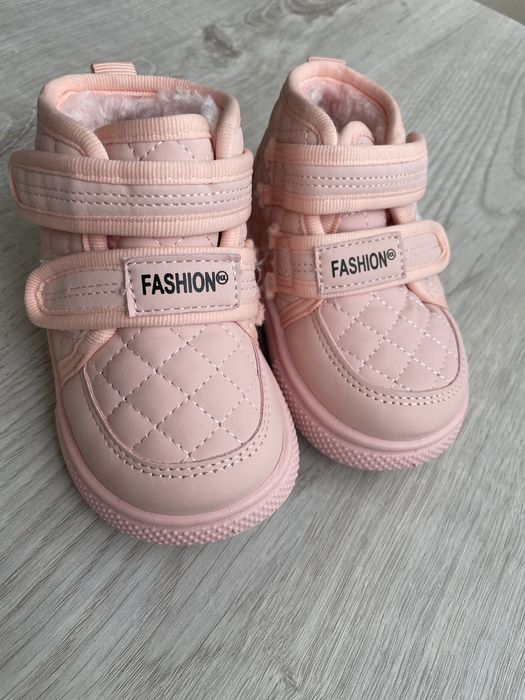 Черевички для дівчинки