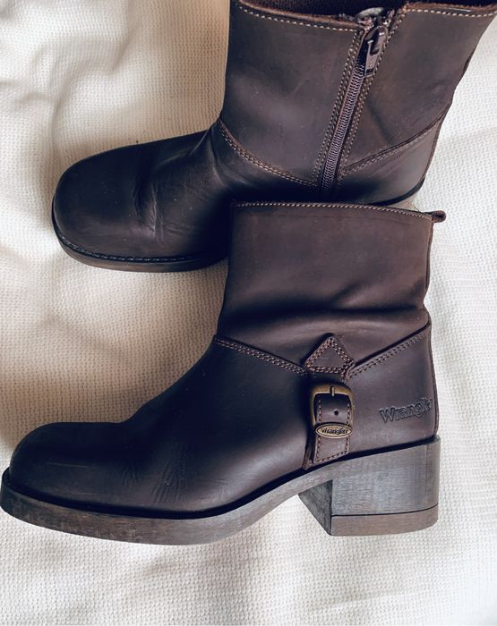 Шоколадні трендові ковбойки байкерські чоботи wrangler 40
