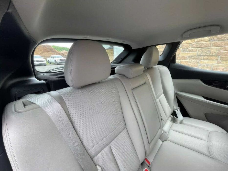 Nissan Rogue Sport SL      2019