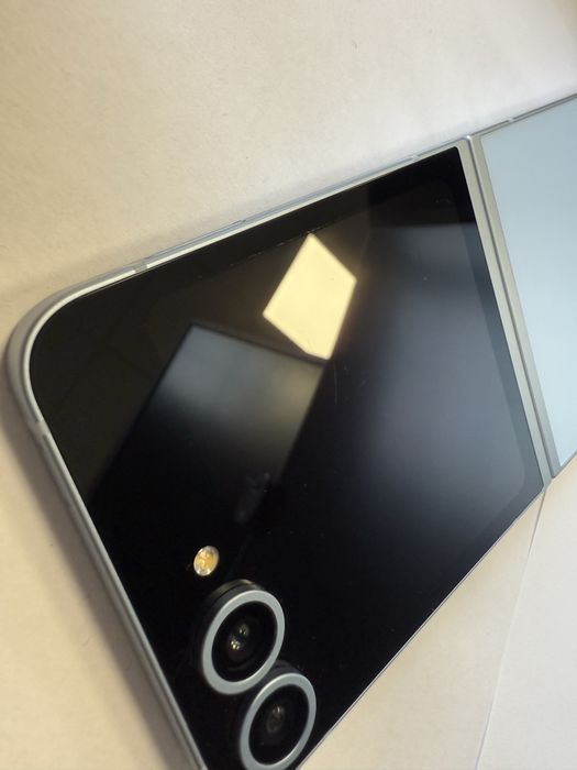 Samaung Z FLIP 6 5G 12/256GB Jak nowy. Gwarancja