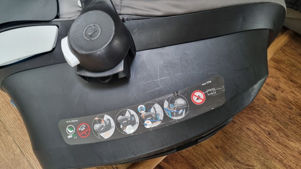 CYBEX SIRONA M2 i-SIZE baza, fotelik, nosidełko - komplet