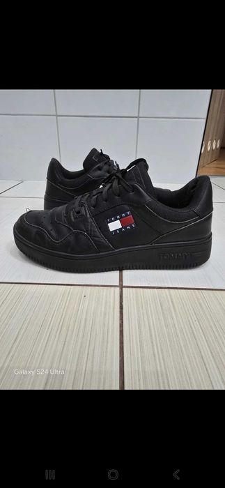 Tommy Hilfiger czarne sneakersy roz 40