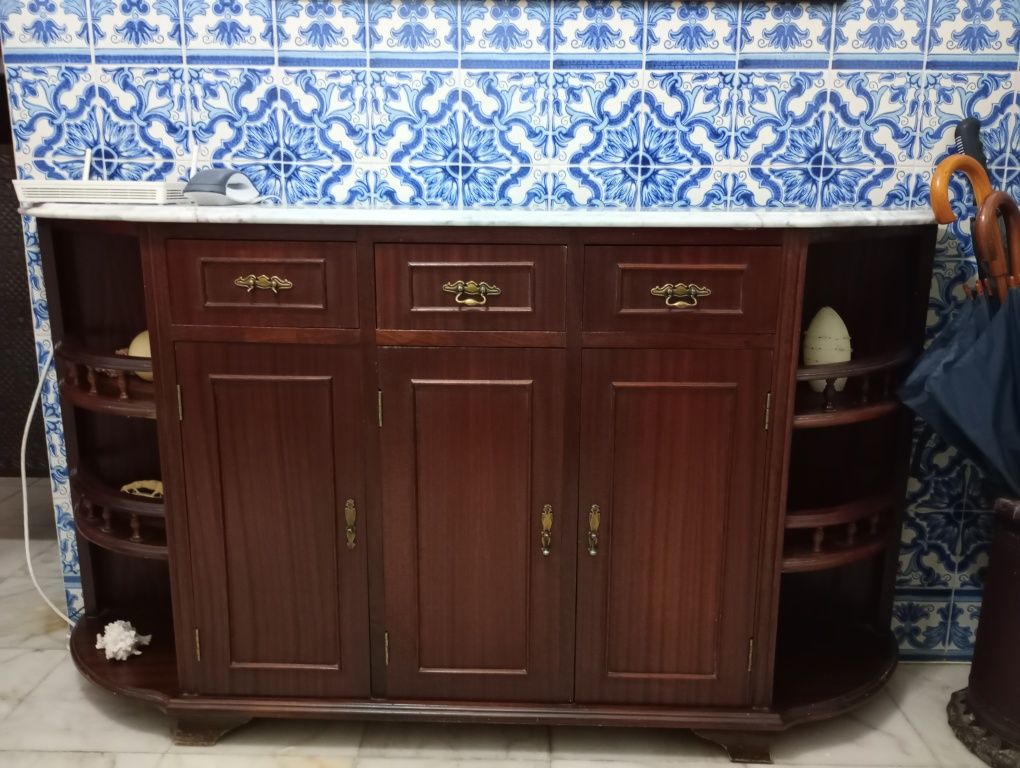 Conjunto Cómoda e Espelho