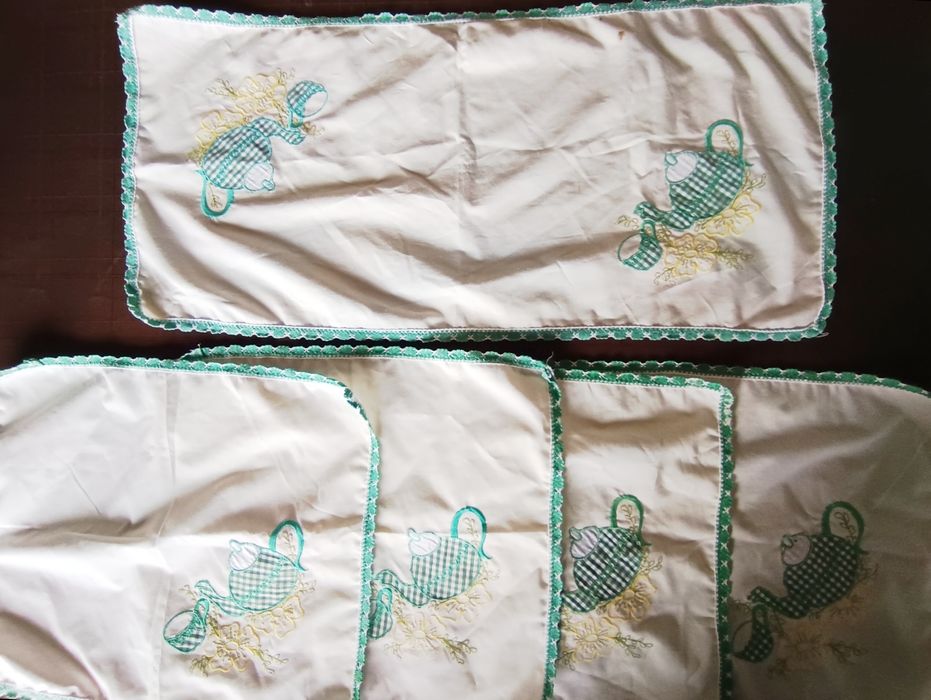 Panos bordados á mão