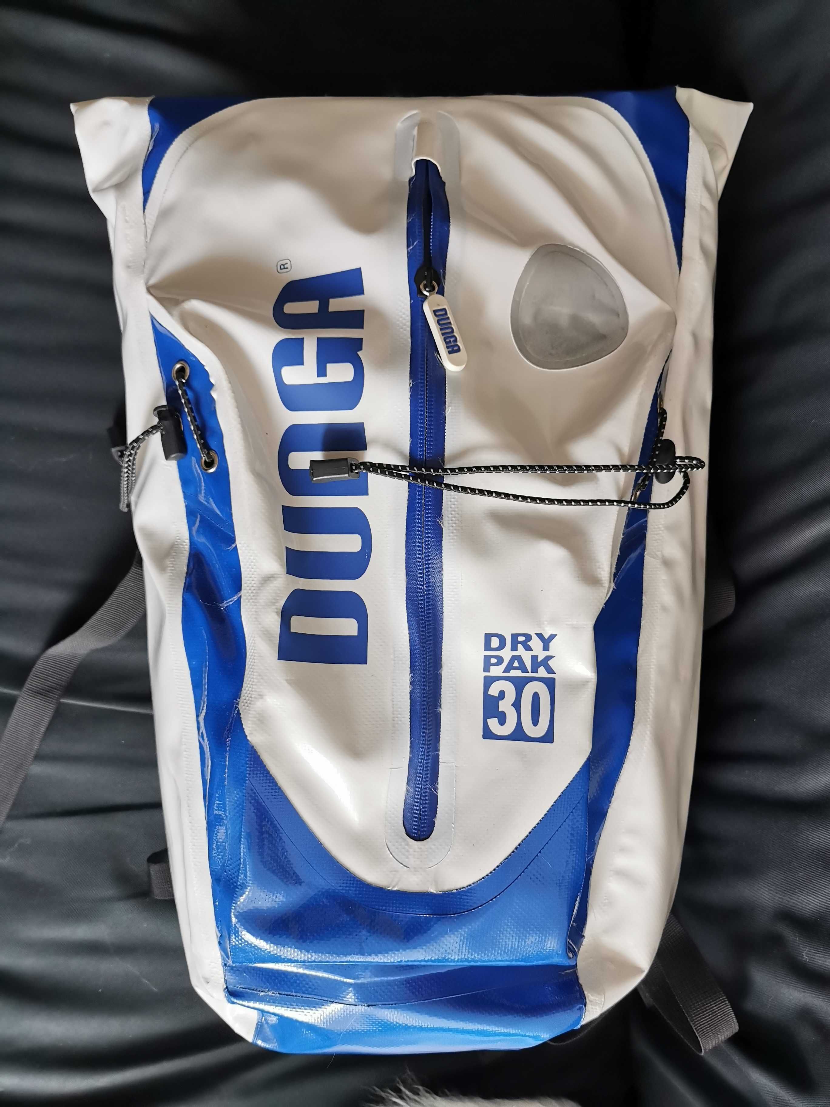 Wodoodporny plecak 30 Litrów Fajny na rower JAK NOWY