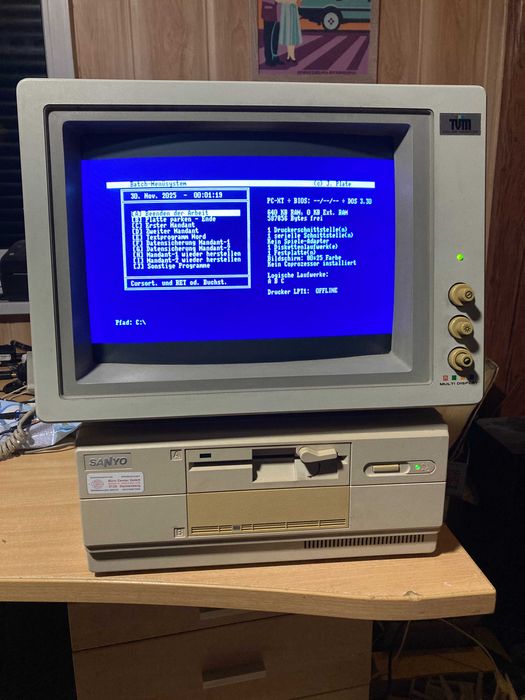 Zabytkowy komputer PC Sanyo MBC-16EX5 XT 8MHz 8088