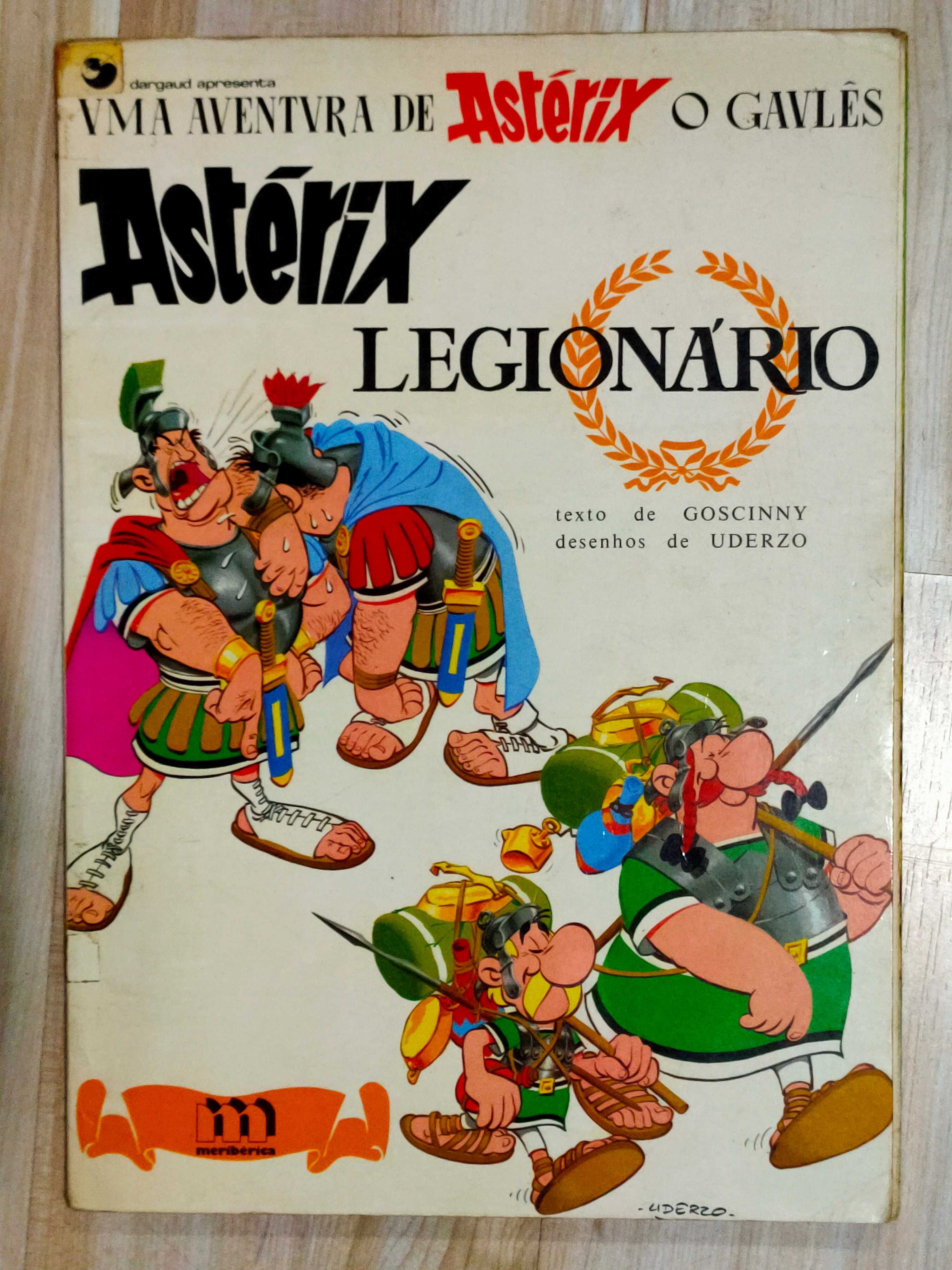 Vários álbuns de Astérix 2