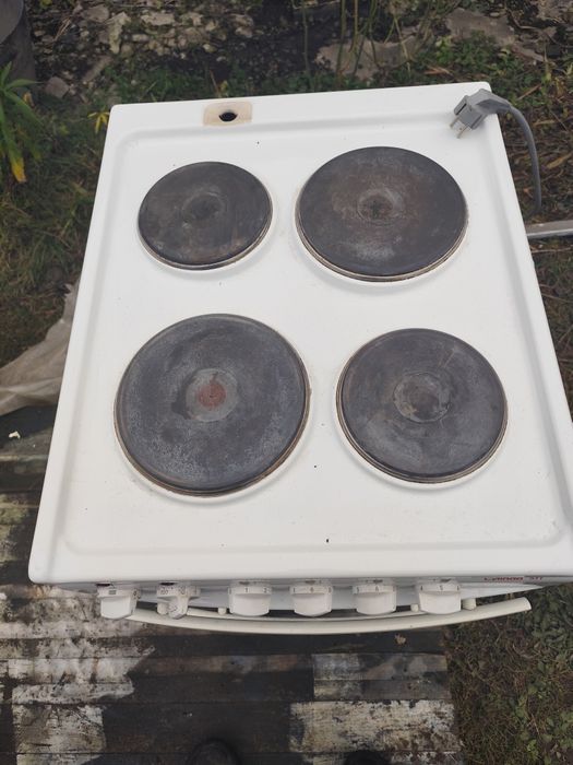 Продам електроплиту