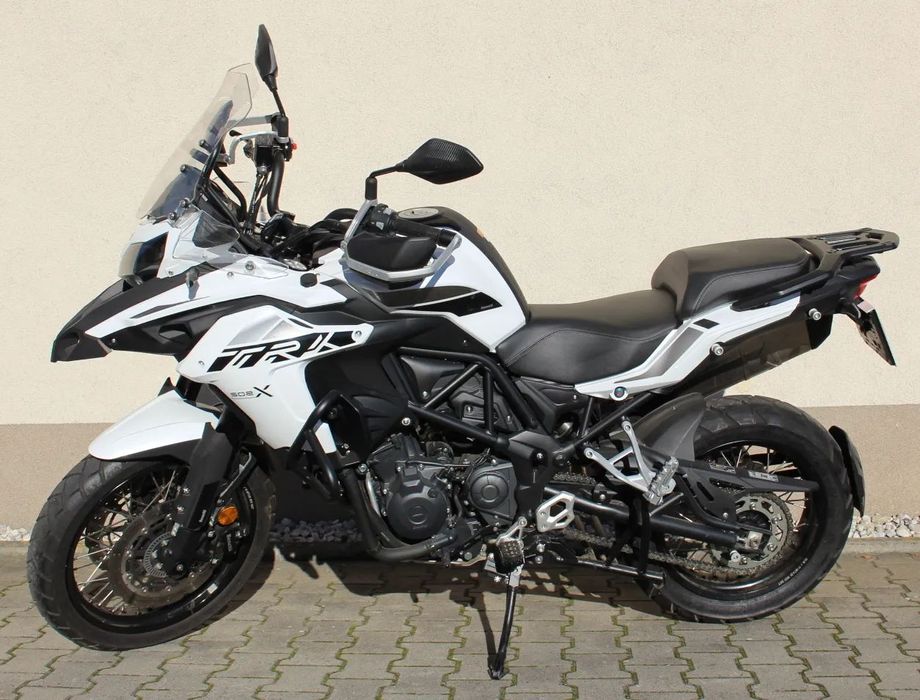 Benelli TRK 502X Benelli TRK 502 X