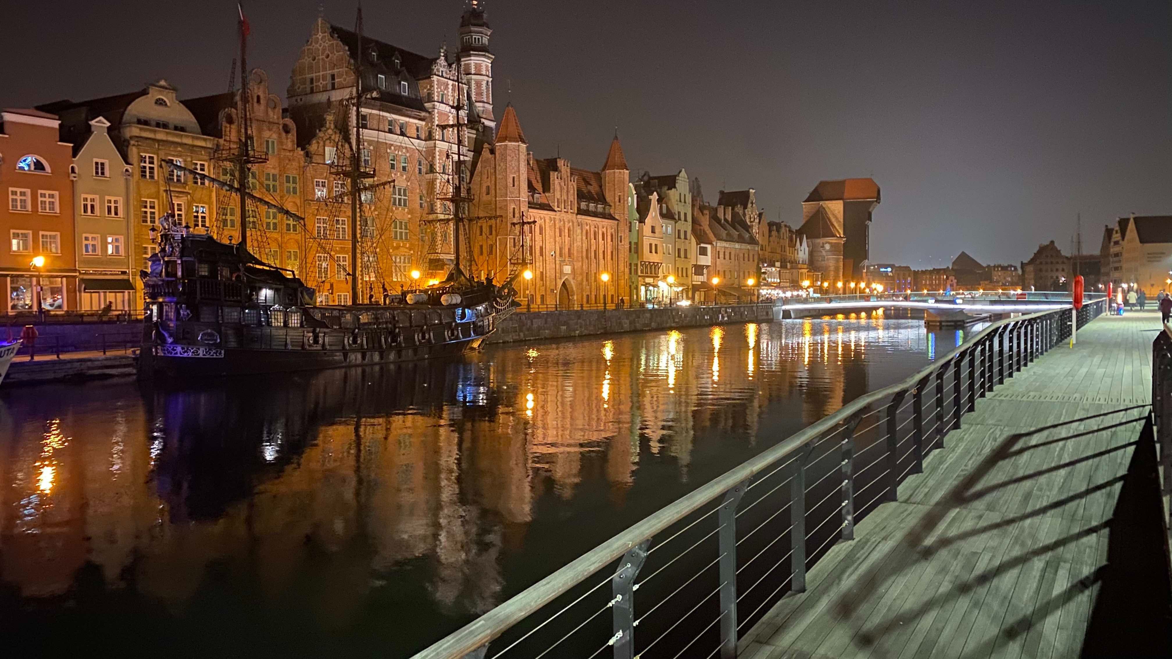 Apartament Jacuzzi RIVERVIEW  Gdańsk Starówka 5 lat na olx