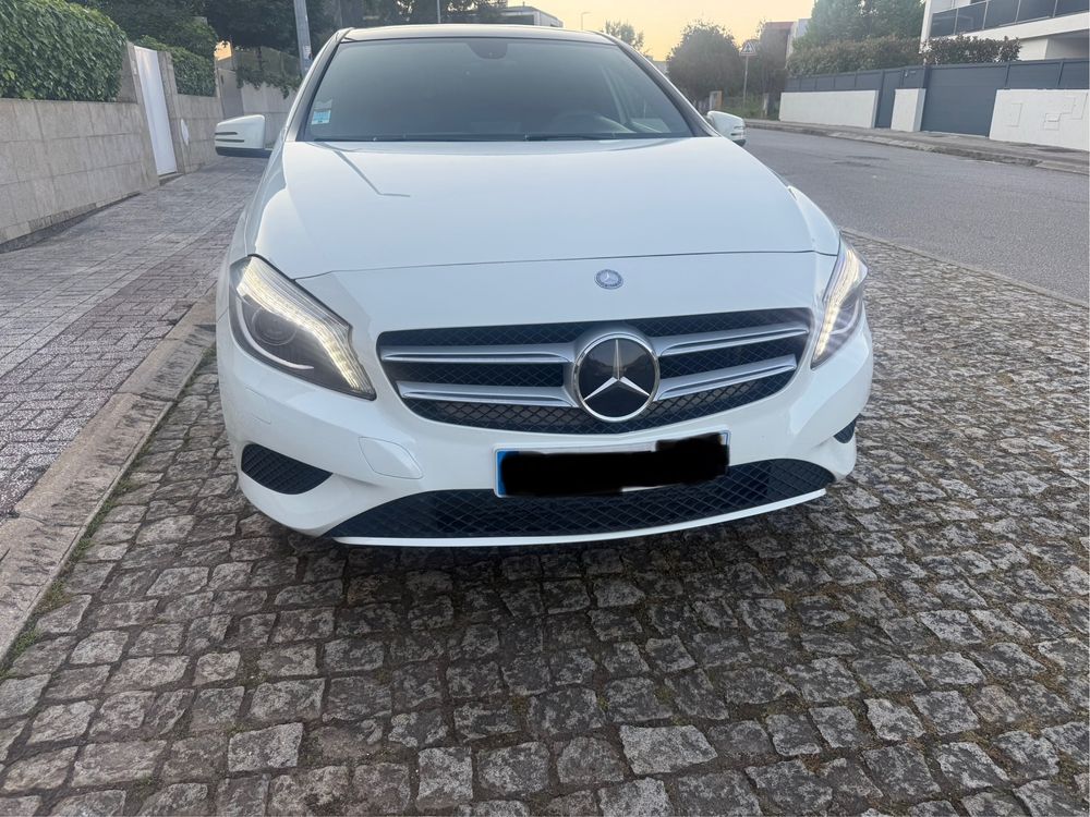 Mercedes A180 Automatico Como Novo