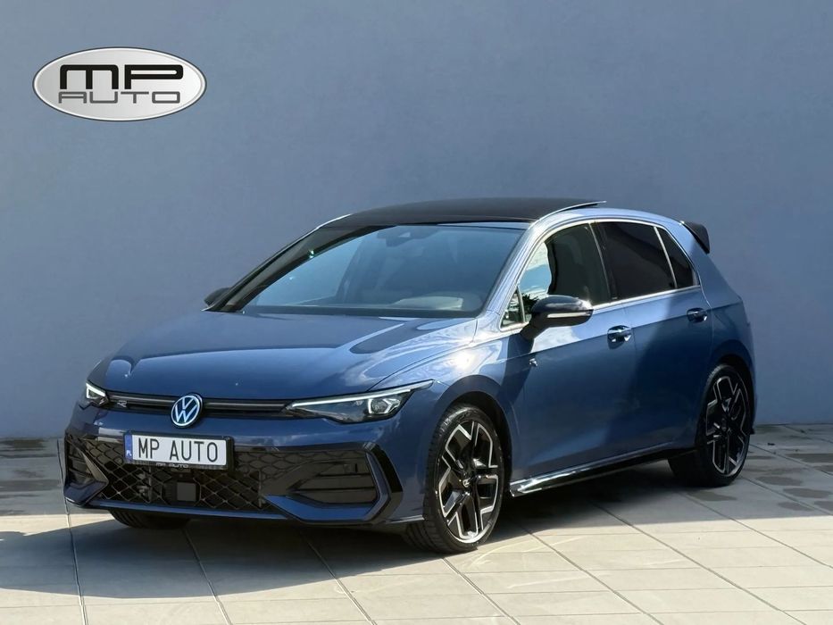 Volkswagen Golf rej.2025 RLine salon Polska gwarancja kamery panorama VAT23%