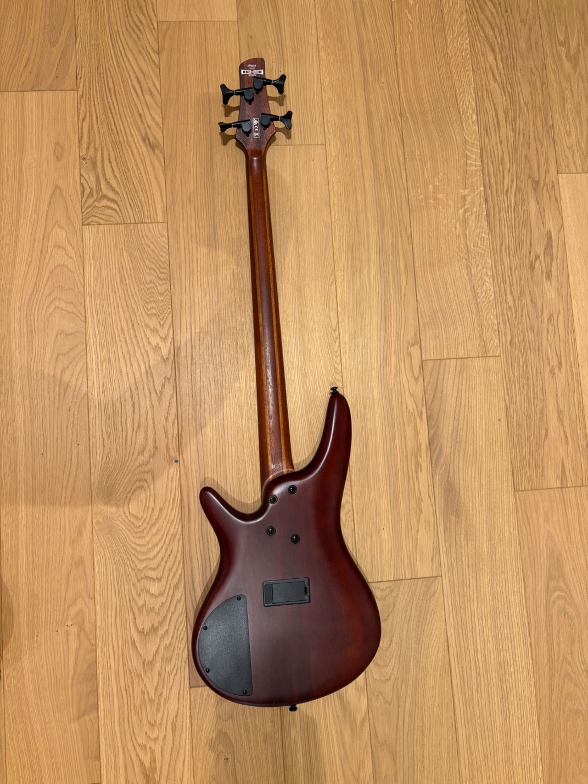 Gitara basowa Ibanez SR500E