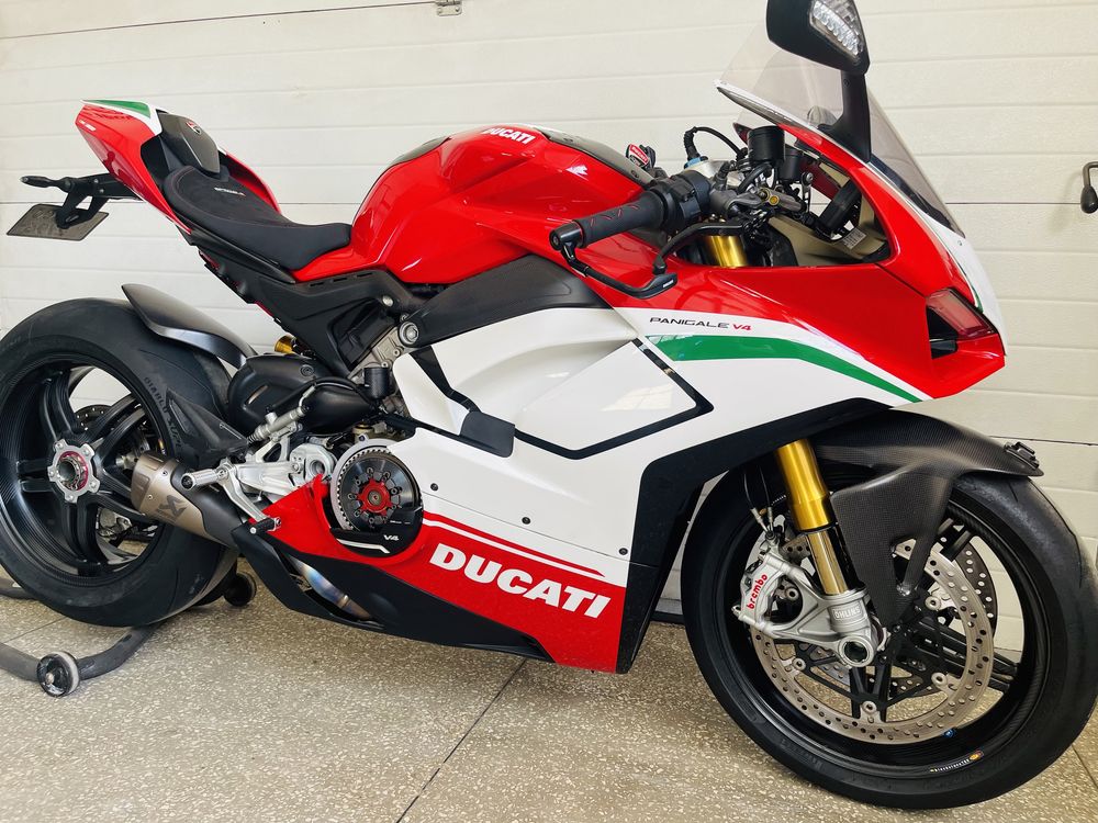 ducati panigale v4 Speciale carbon evo pro