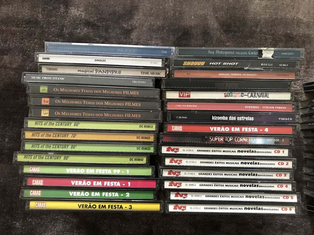 60 CDs de todo tipo musica