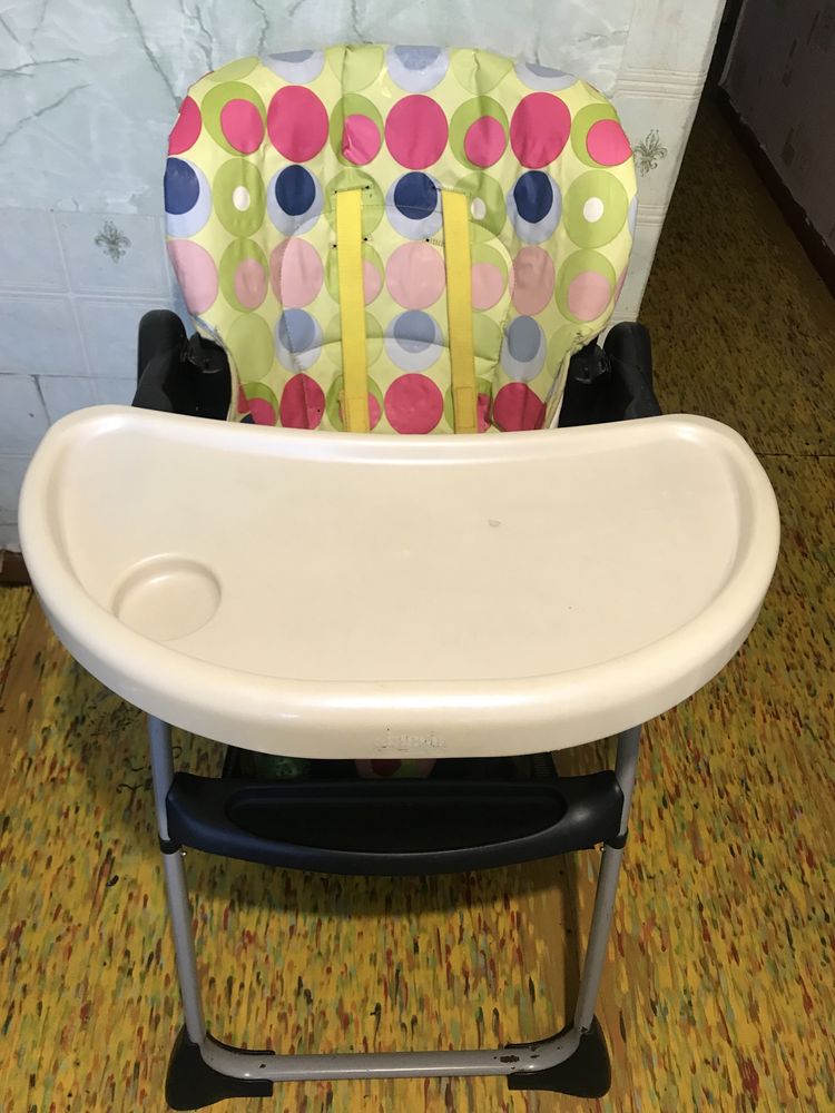 Дитячий стілець