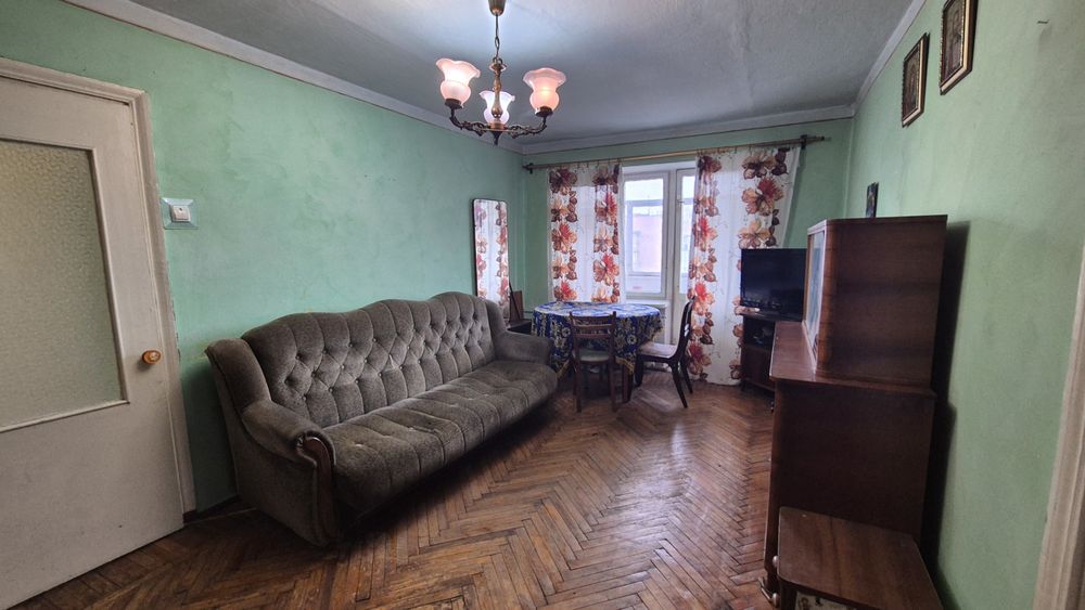 Продам 2-х кім.квартиру.Центр