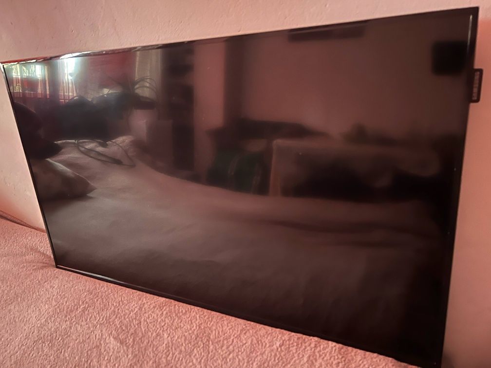 Monitor-TV  Samsung dc40e 40cali