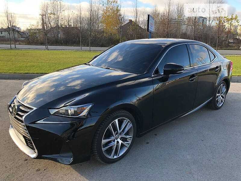 Продам Lexus IS 2020