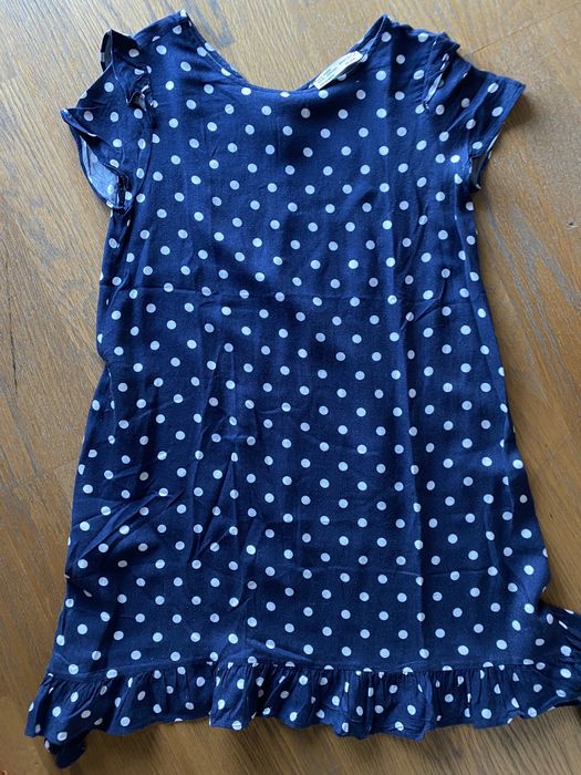 Vestido azul com bolinhas