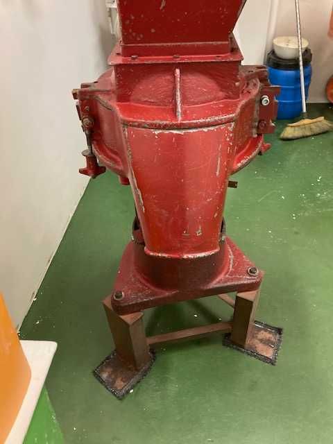 Młyn do tworzyw sztucznych Rapid 3 z silnikiem 4kw