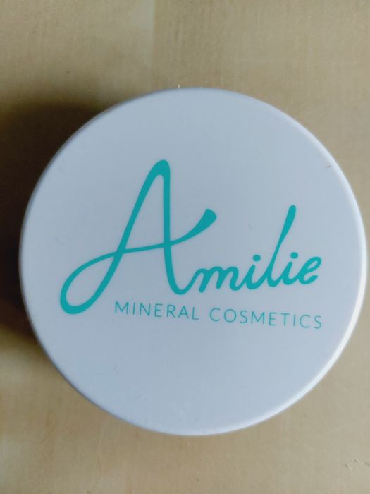 Amilie podkład mineralny Pine Nut jojoba