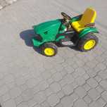 Traktorek peg perego