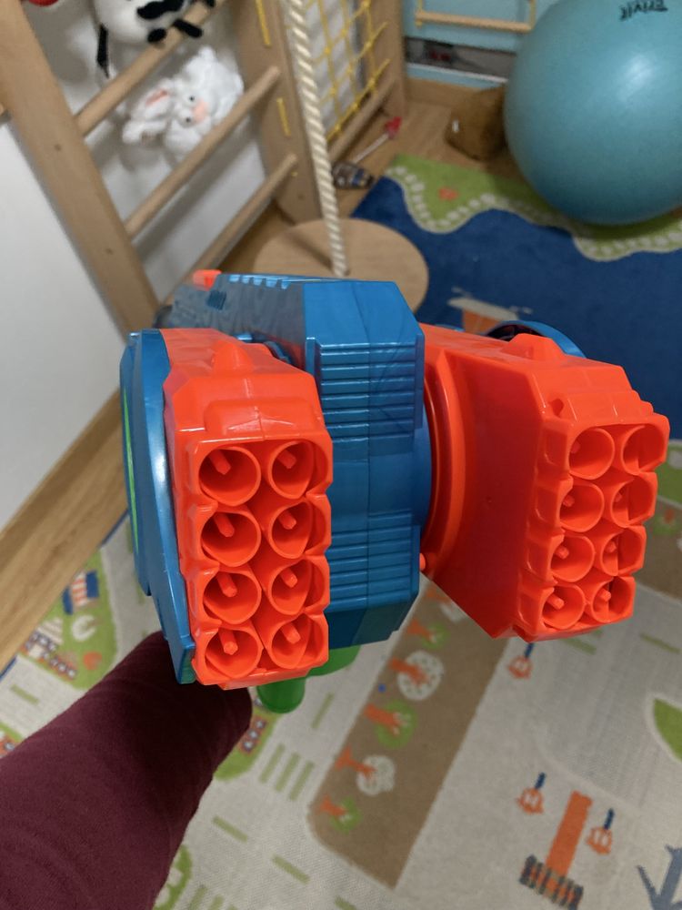 Найбільший Бластер Nerf Elite 2.0 Flipshots Flip 32