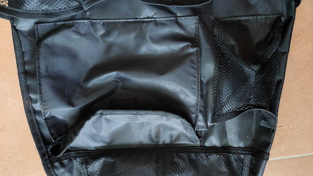 Sistema de arrumação para banco automovel