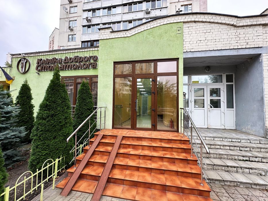 Оренда приміщення 20,5 м.кв.,без%, ст.м.Позняки/Харківська.Є генератор