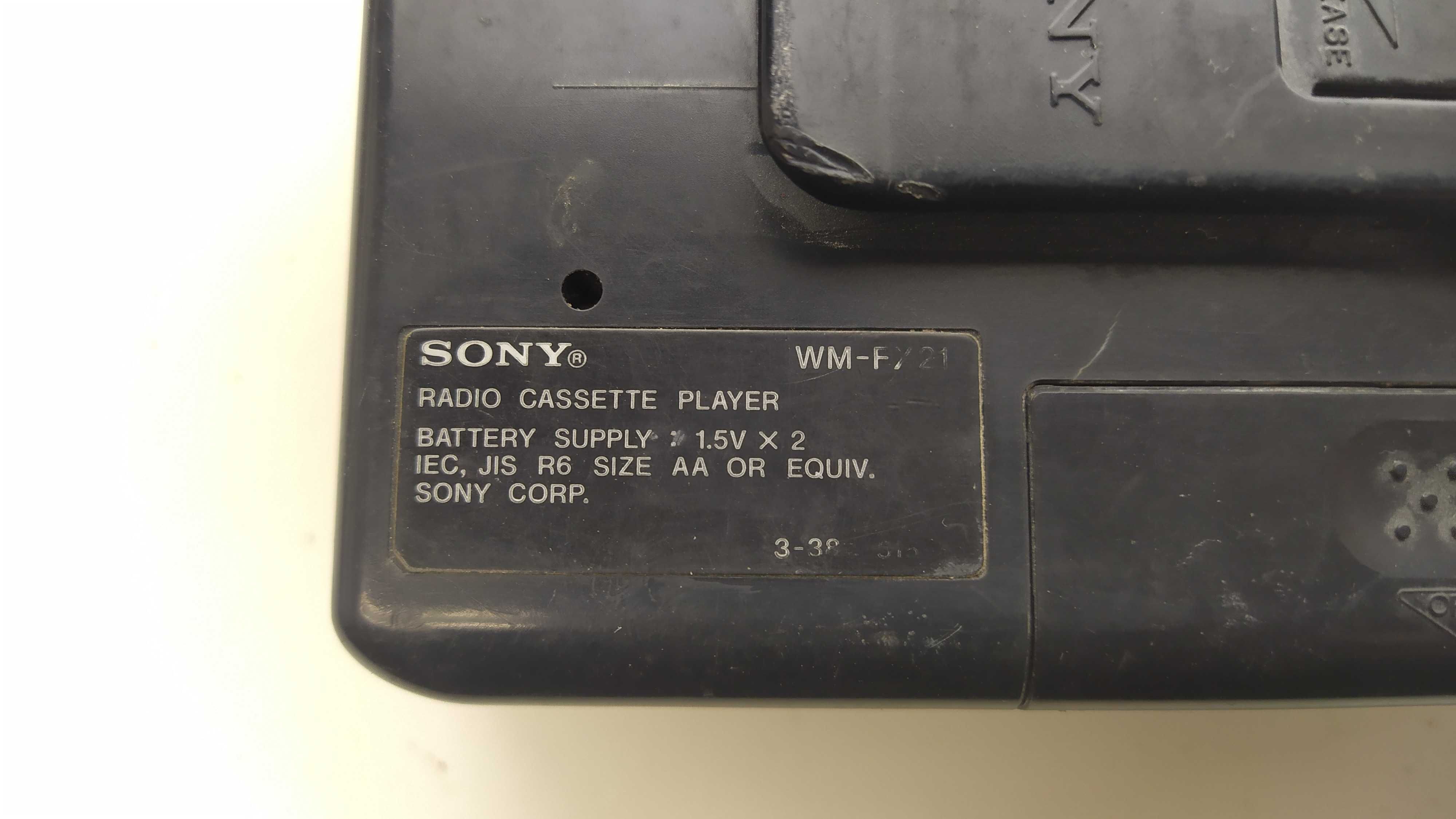 Walkman Sony WM FX21 Radio do ogarnięcia sprawny OPIS !