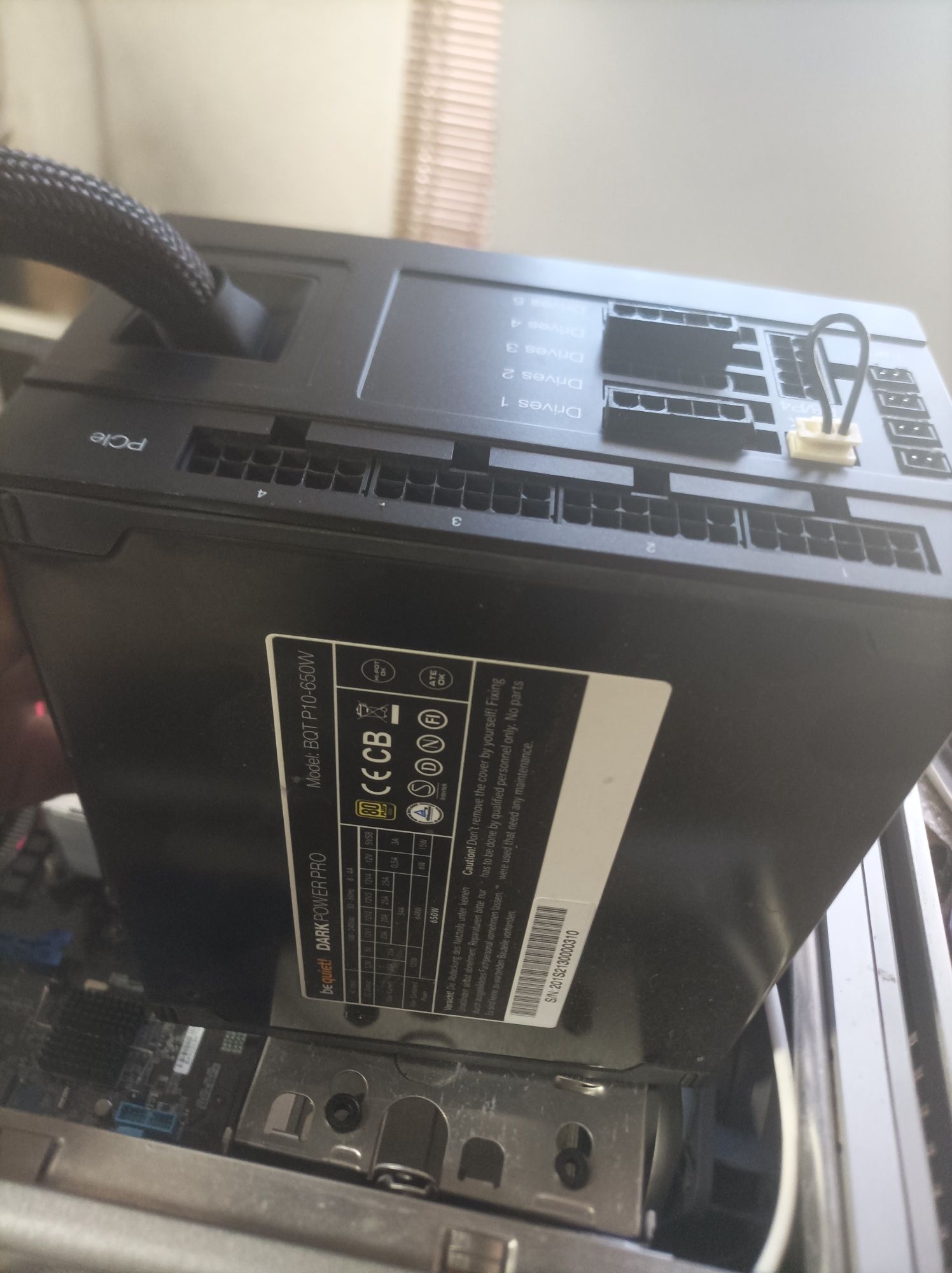 Fonte Be Quiet 650W