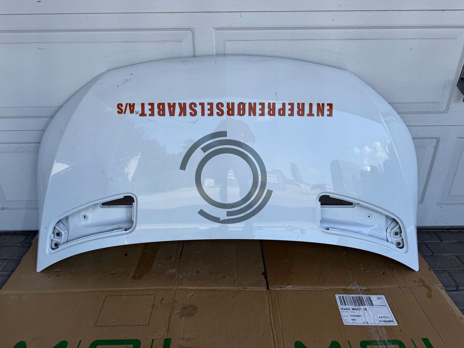 mercedes sprinter w907 w910 2019- maska biala ladna oryginal