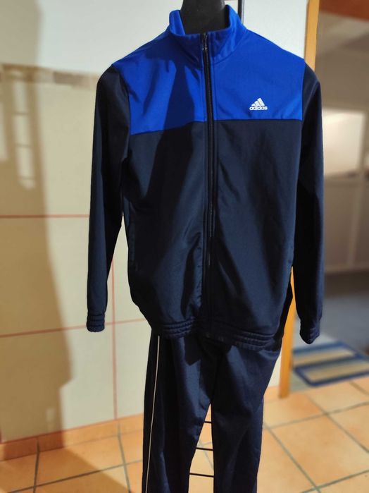 Oportunidade! Fato de treino Adidas original 12/14 anos