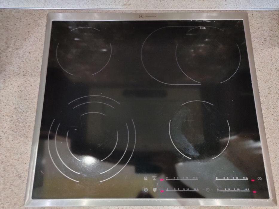 Варочная поверхность Electrolux  Германия