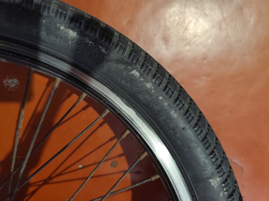 Велосипед BMX на зріст до 145 см