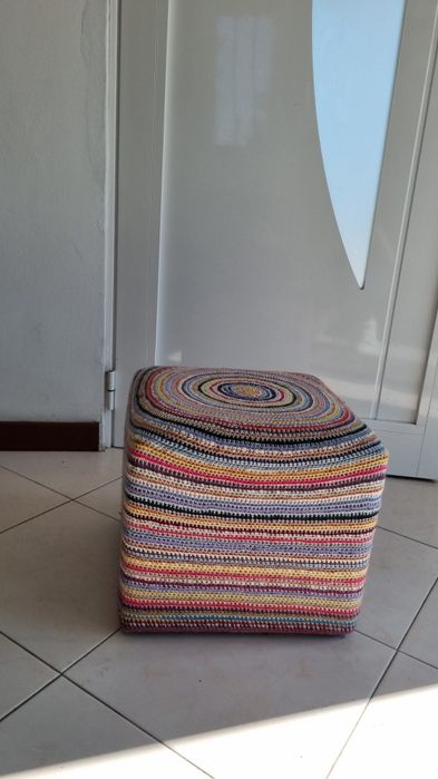 Puff cubo colorido