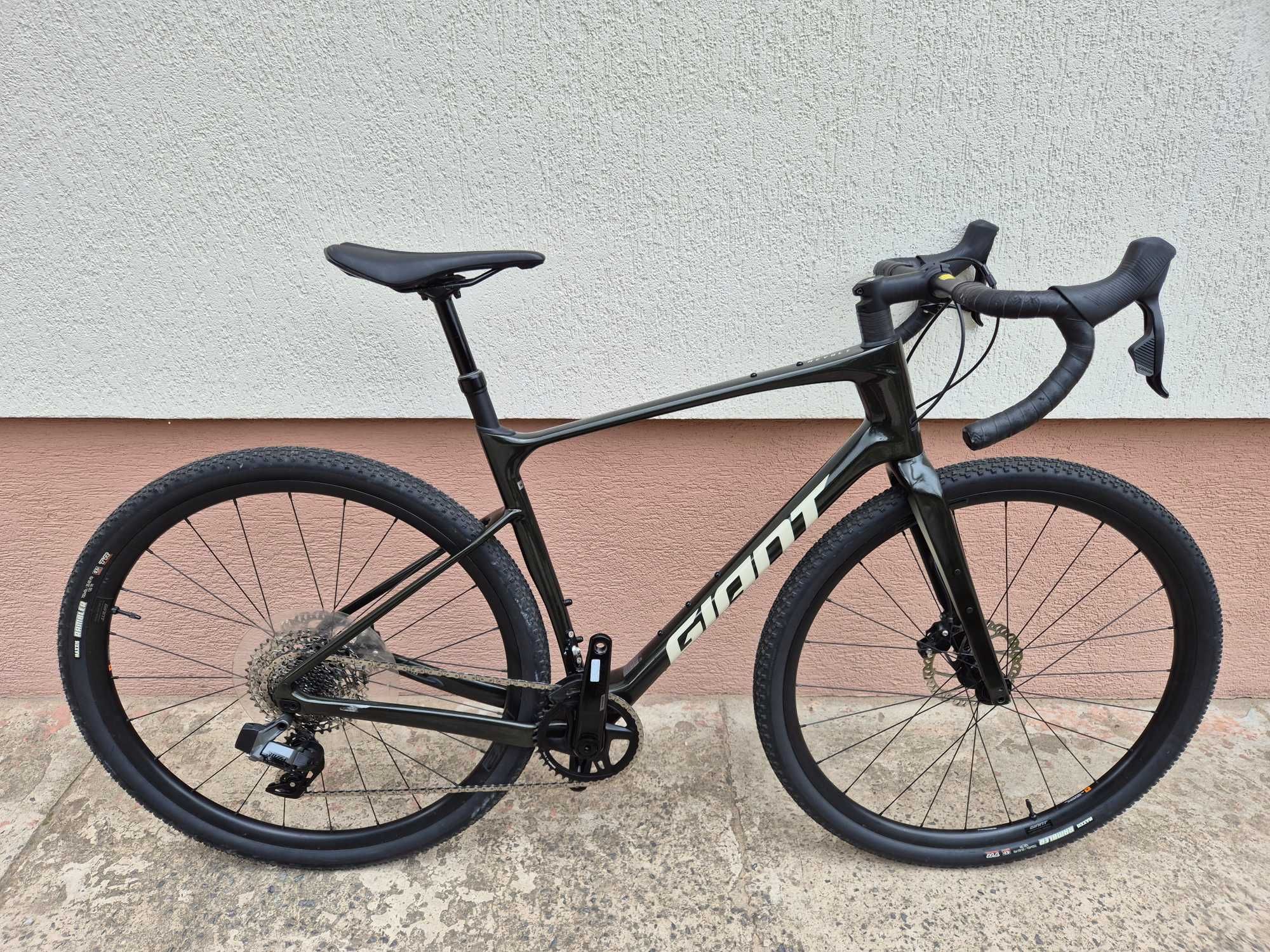 Gravel Giant Revolt Advanced 1 Etap, Sram Rival AXS 1x12