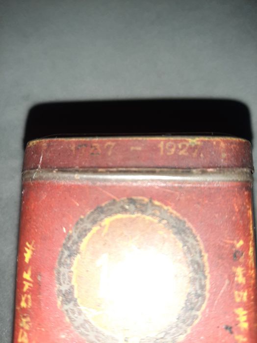 PRL Stare pudełko po herbacie