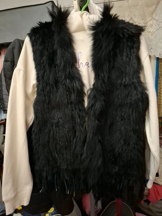 Жилетка кролик меховая .