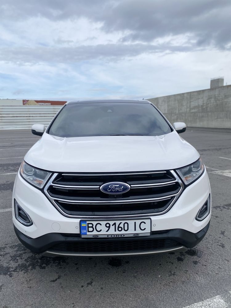 Ford Edge titanium